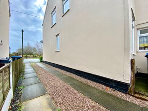 Side Elevation- click for photo gallery